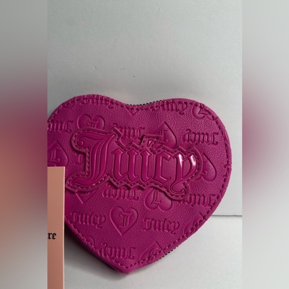 Juicy Couture Hot Pink Wallet Heart Zip Around w Wristlet - Picture 2 of 11